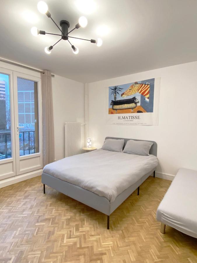 Paris: Agreable Chambre D'Un Grand Artiste Apartment Exterior foto